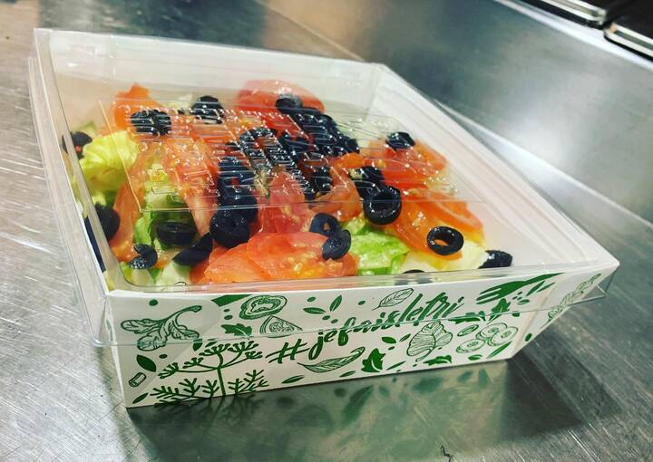 Boite à salade à emporter thermoformée